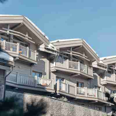 Le K2 Djola Hotel Exterior