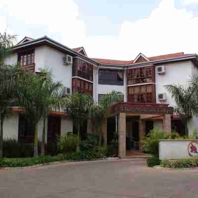 African Tulip Hotel Exterior
