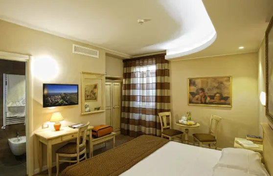 波爾塔努歐瓦酒店