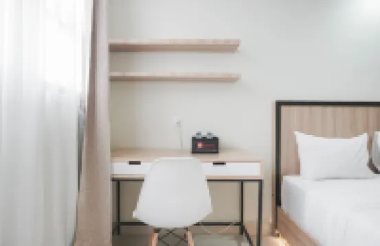 Nice and Cozy Studio at Evenciio Margonda Apartment