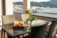 Apartments & Rooms Fisherman's Luck Hotels in Smokvica