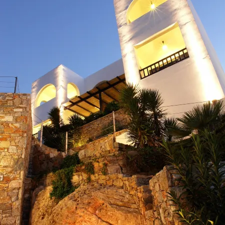 Vrahos Boutique Hotel