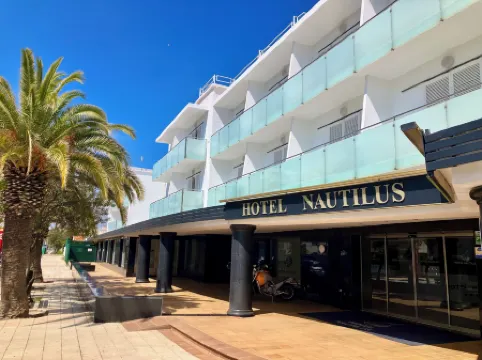 Nautilus Hotel