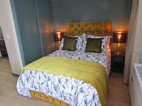 Herbert George Apartment Hotel Hotels in Aiguillon