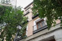 Dobo Madrid Luna Hotels in 