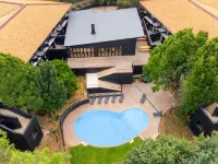 BlackBrick Bedfordview ApartHotel Hotels near Melrose