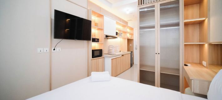 Cozy Studio Connected to Mall at the Vertu Apartment Hotels in Dukuhpakis