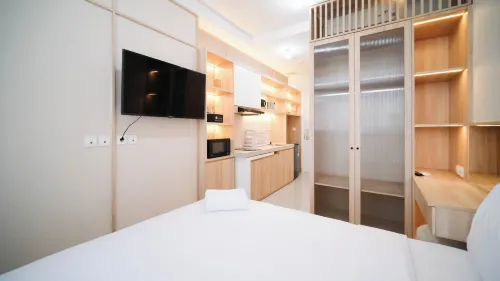 Cozy Studio Connected to Mall at the Vertu Apartment - 4-Star