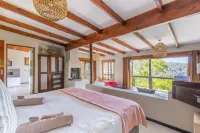 Hog Hollow Country Lodge Hotels in South Cape DC