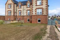 Shore View - Donnini Apartments Hotels in Tarbolton