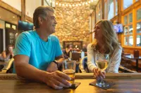 Grouse Mountain Lodge - bar