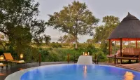Hoyo Hoyo Safari Lodge - 5 stjerner