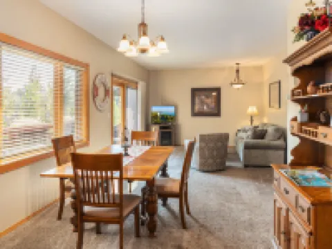 The Inn on Bigfork Bay Hotels in Bigfork