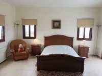 Nayia Paradise Villa! Best Villa in Cyprus Các khách sạn ở Tala