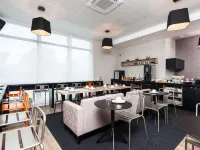 Ténéo Apparthotel Talence - Espeleta Hotels near Saint Augustin