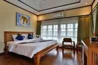 Chang Kaew Resort Chiang Mai Hoteles en San Kamphaeng