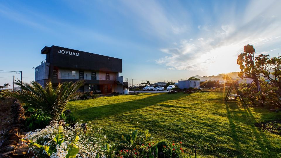 Joyuam Pension