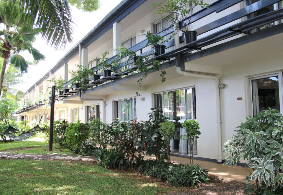 3. 카프리콘 인터내..