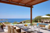 Okeanides Villas