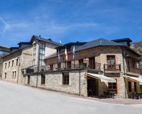 Hotel Ambasmestas Hotels in Bierzo