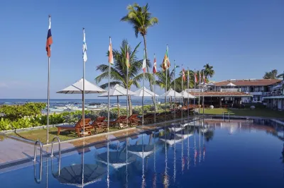 كورال ساندز هوتل Hotels near Narigama Beach