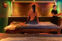 High Beach White - Adults Only - spa