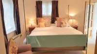 Moaps Farm Bed and Breakfast - parking