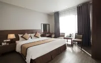 Victor Hotel - parking