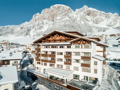 Hotel Gran Ciasa Отели в г. Colfosco