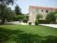 Himonas Apartments Hotels in Pissouri