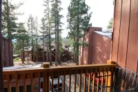 Mammoth Ski & Racquet Club - Mountain view