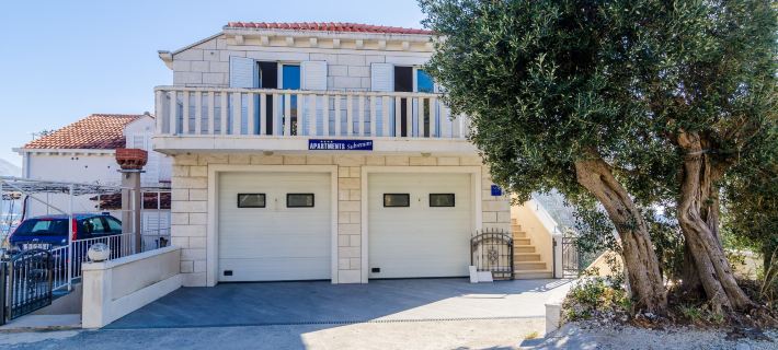 Apartments Subrenum Hotéis em Mlini
