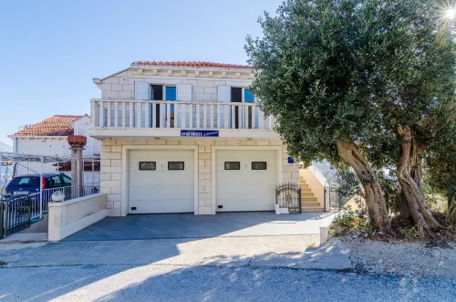 Apartments Subrenum Hotels in Mlini