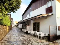 Pensión Casa Cines Restaurante Hotels in Sarria