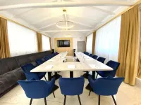 Aviator Hotel