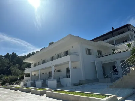 Petra Maris B&B Отели в г. Rodi Garganico