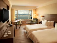 Arakur Ushuaia Resort & Spa Hotels near Malvinas Square