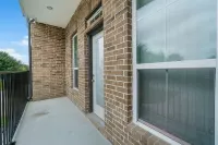 Experience a First Class Stay - 2 Bdrm