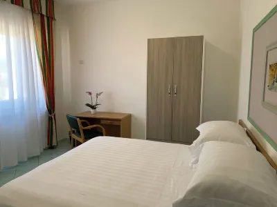 Hotel Conte Các khách sạn gần Palazzo dell'Orologio