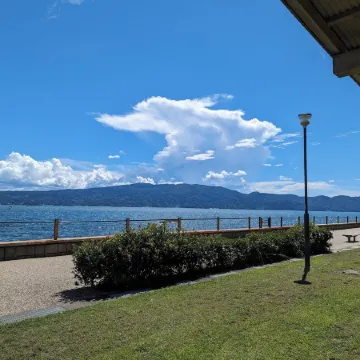 TOGO beach & park side house