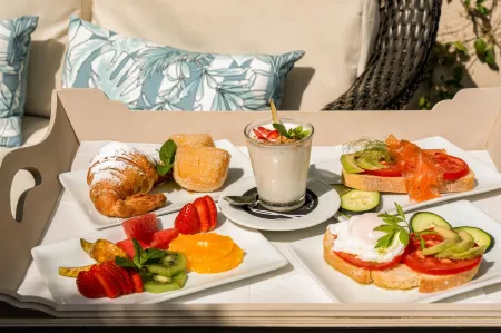 Can Joan Capo - Adults Only