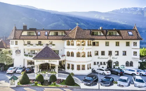 Hotel Rössl Hotels in Schnals