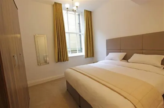 城堡系列公寓-城堡街42號