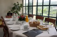 Quinta da Timpeira Hotels in Almacave