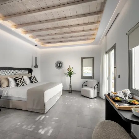 Deliades Hotel Отели рядом с достопримечательностью «Пляж Корфос»