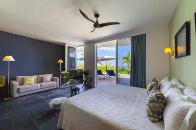Suites at Sapphire Ocean Club Hotel di 