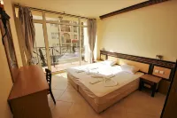 Menada Andalusia Apartments فنادق في إلينايت