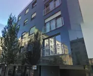 Large Art Deco Flat 100m2 in City Center - Parking Hôtels à : 