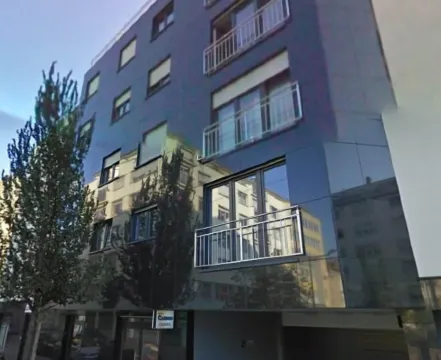 Large Modern Flat 100m2 in City Center - Parking