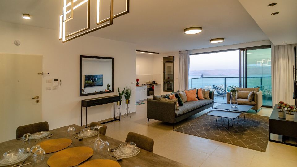 DOV Garden Apartment with Private Pool